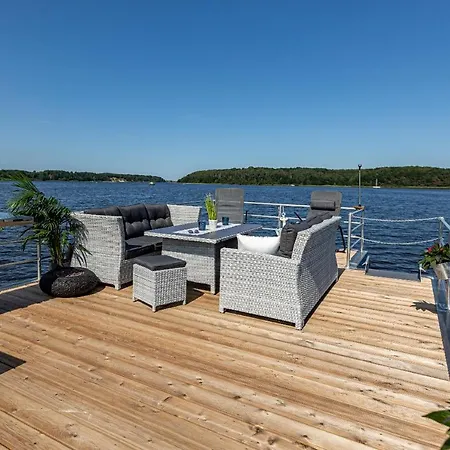 Båthotell Hausboot Neu-ringholm